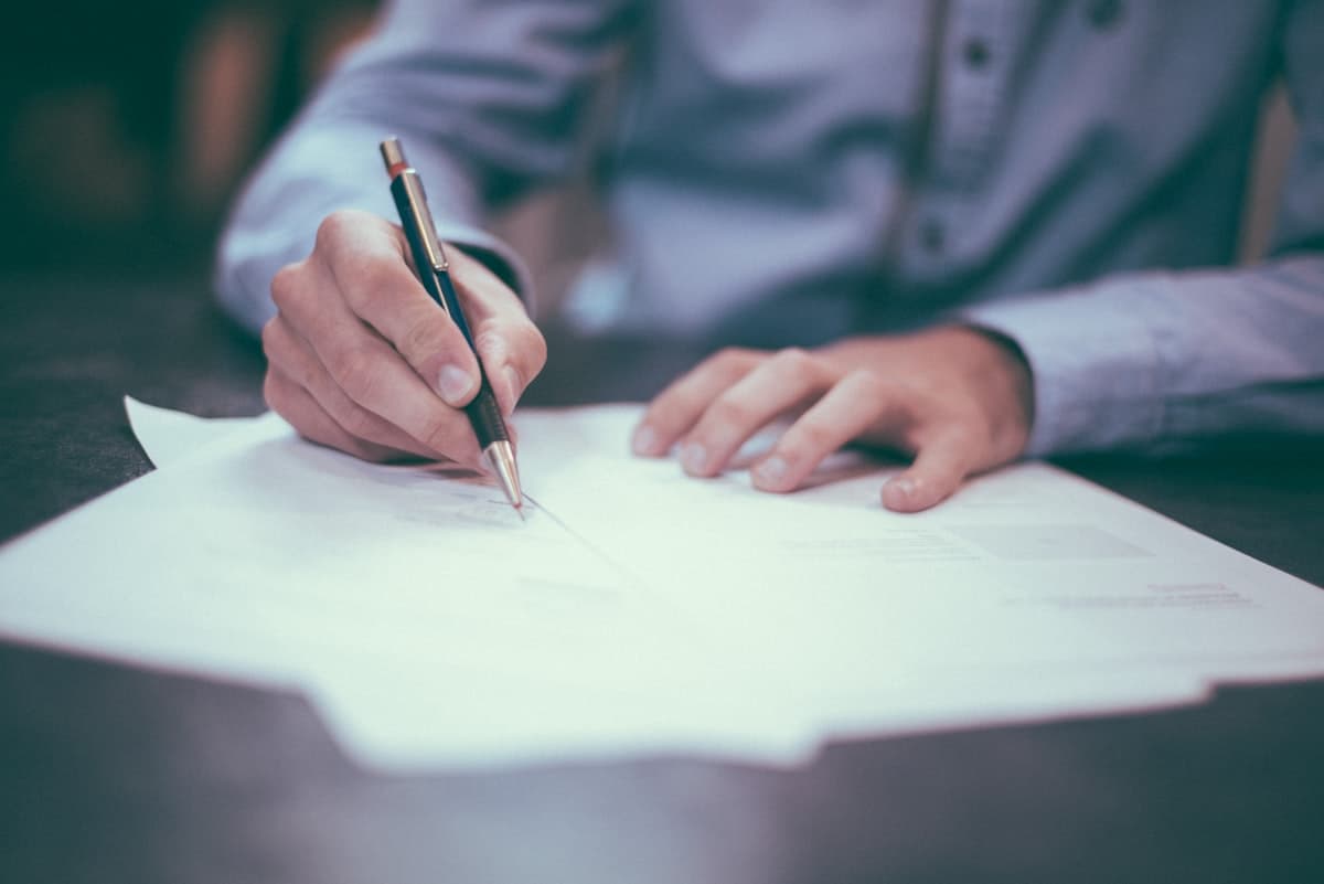 Financial advisory and investment banking consultation